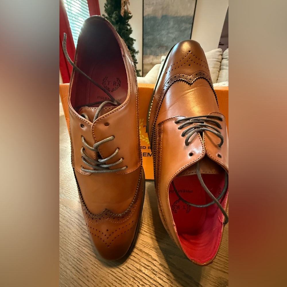 Tailored Recreation Premium Men's Brown Dress Shoes